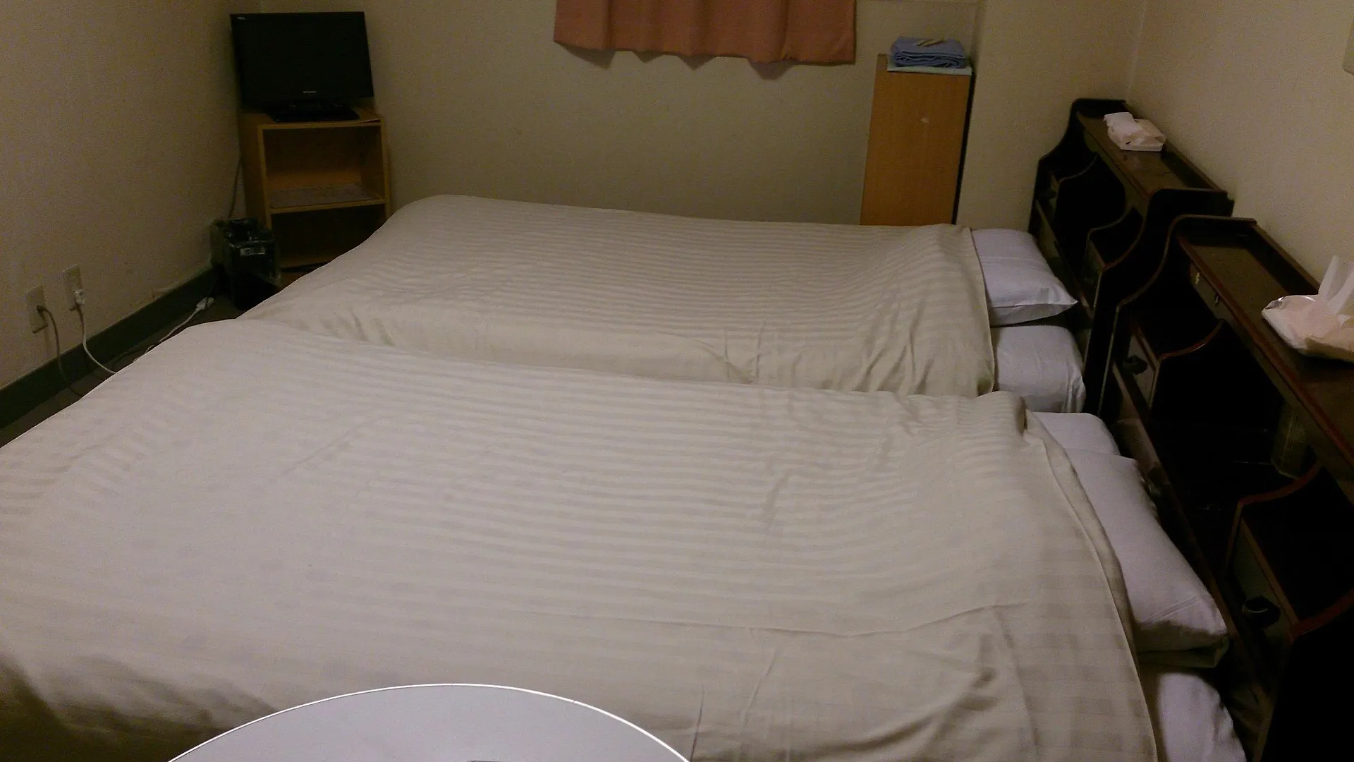 Hatoya Hotel Tokyo 0*,