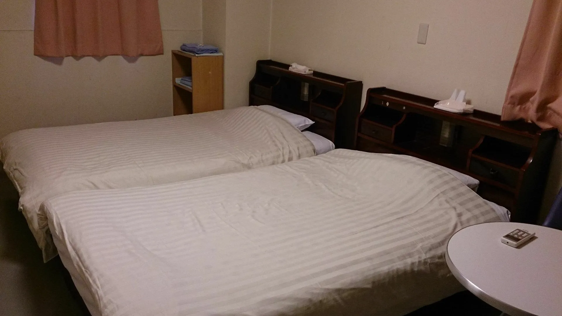 Hatoya Hotel Tokyo 0*,  Japan